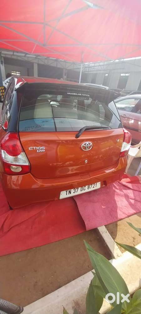 Toyota Etios Liva V Dual Tone, 2018, Petrol