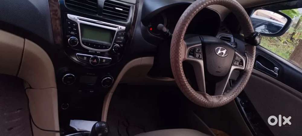 Hyundai Verna 1.6 Crdi Manual 2012