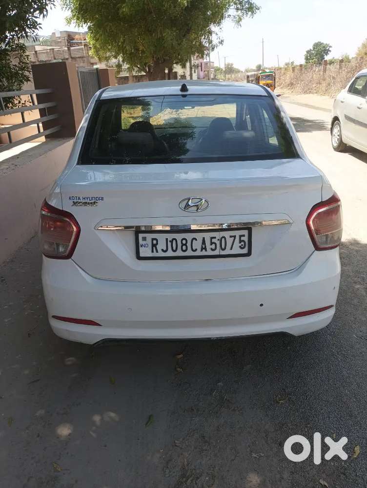 Hyundai Xcent 2015 Diesel 105000 Km Driven