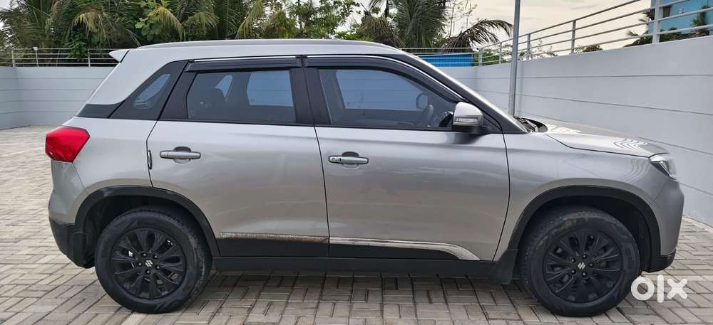 Maruti Suzuki Brezza 1.5 Zxi Smart Hybrid, 2022, Petrol