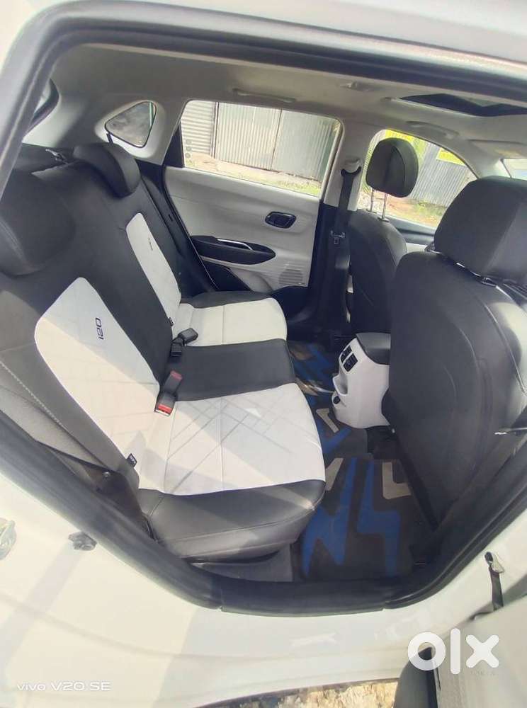 Hyundai I20 Asta (o) 1.2 Mt, 2024, Petrol