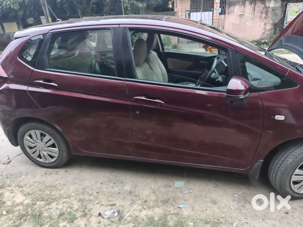 Honda Jazz Petrol 2016 Km Driven 37800