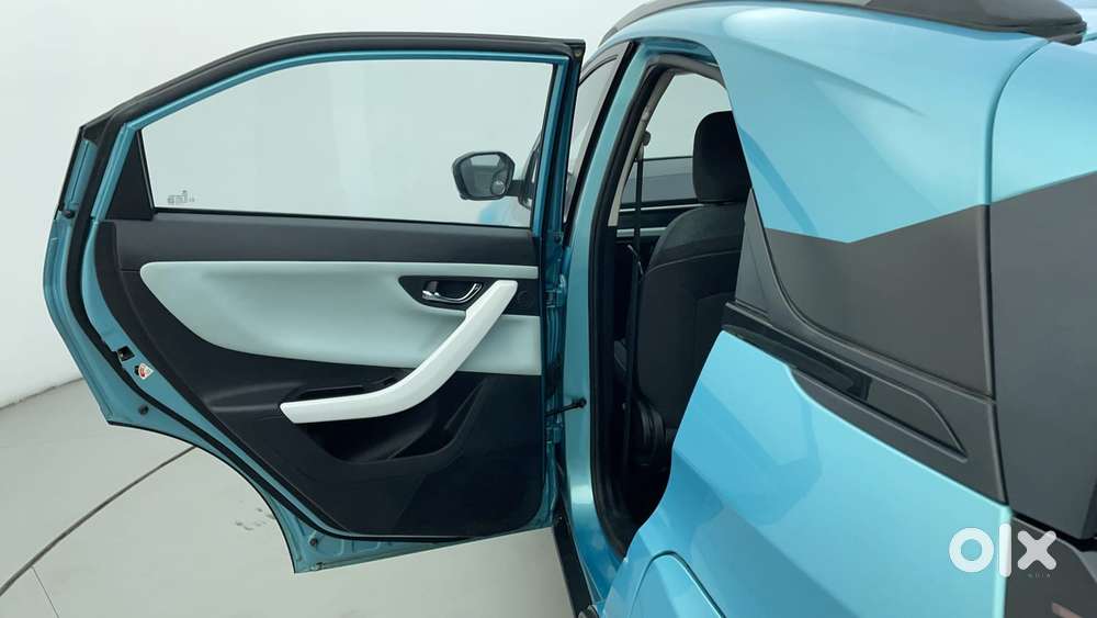 Tata Nexon Creative Plus 1.2 Revotron Petrol 7dca, 2024, Petrol