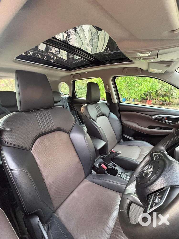 Toyota Urban Cruiser Hyryder 7 Seater 2024 Cng & Hybrids 17000 Km Driv