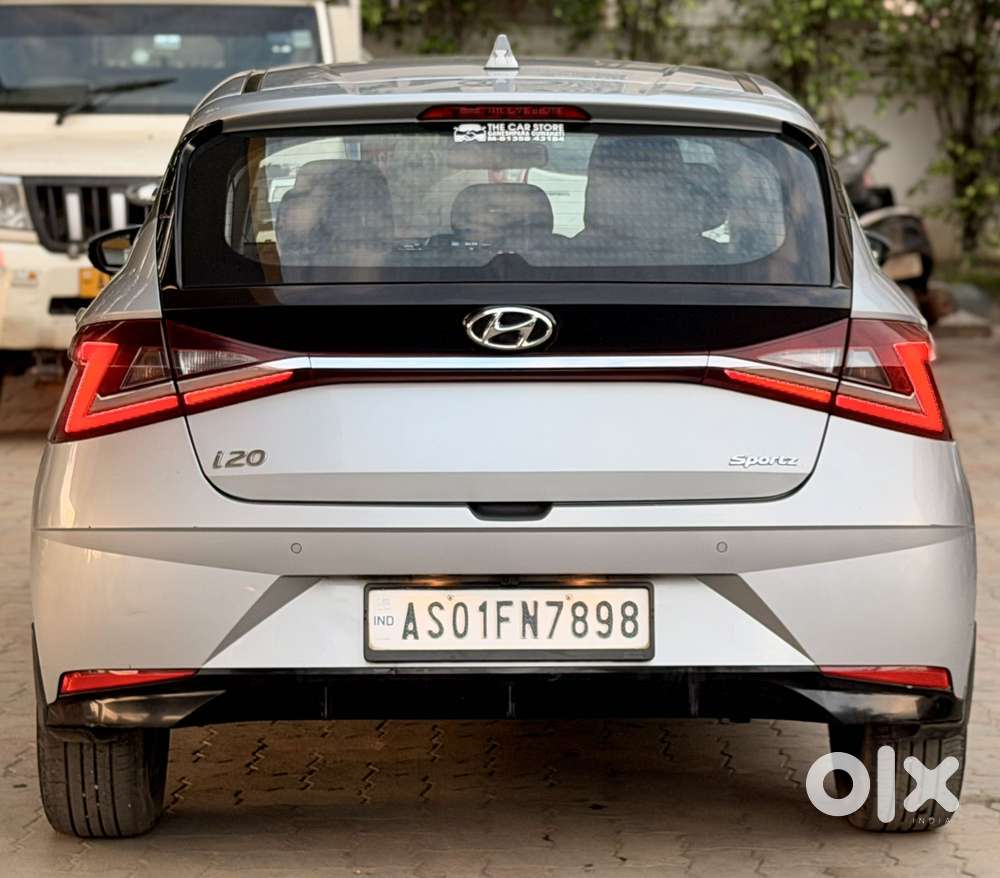 Hyundai I20 Sportz 1.2 Ivt, 2023, Petrol