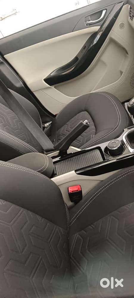 Tata Nexon 1.2 Revotron Xz Plus Premium, 2021, Petrol