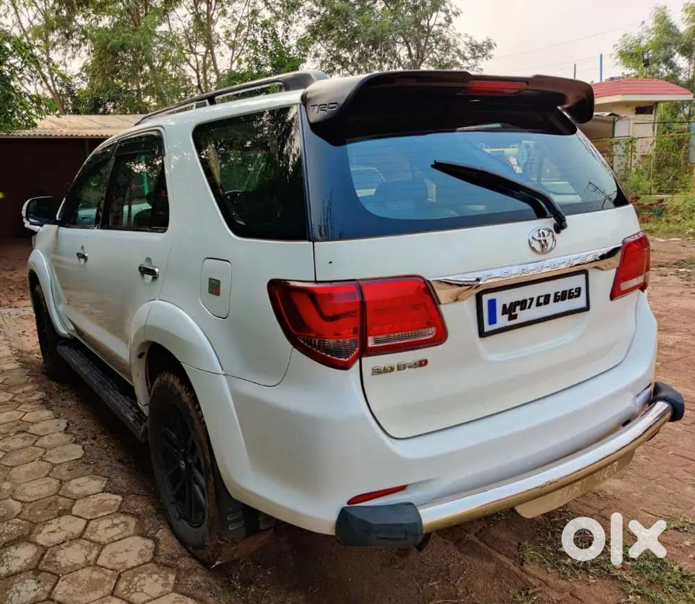 Toyota Fortuner 2013 Diesel 125000 Km Driven