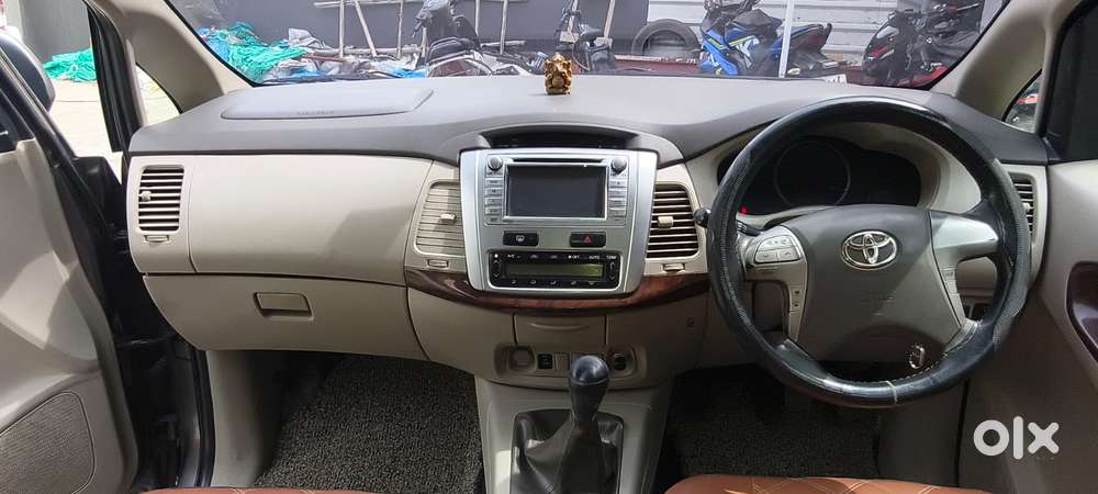 Toyota Innova 2.5 V 7 Str, 2012, Diesel