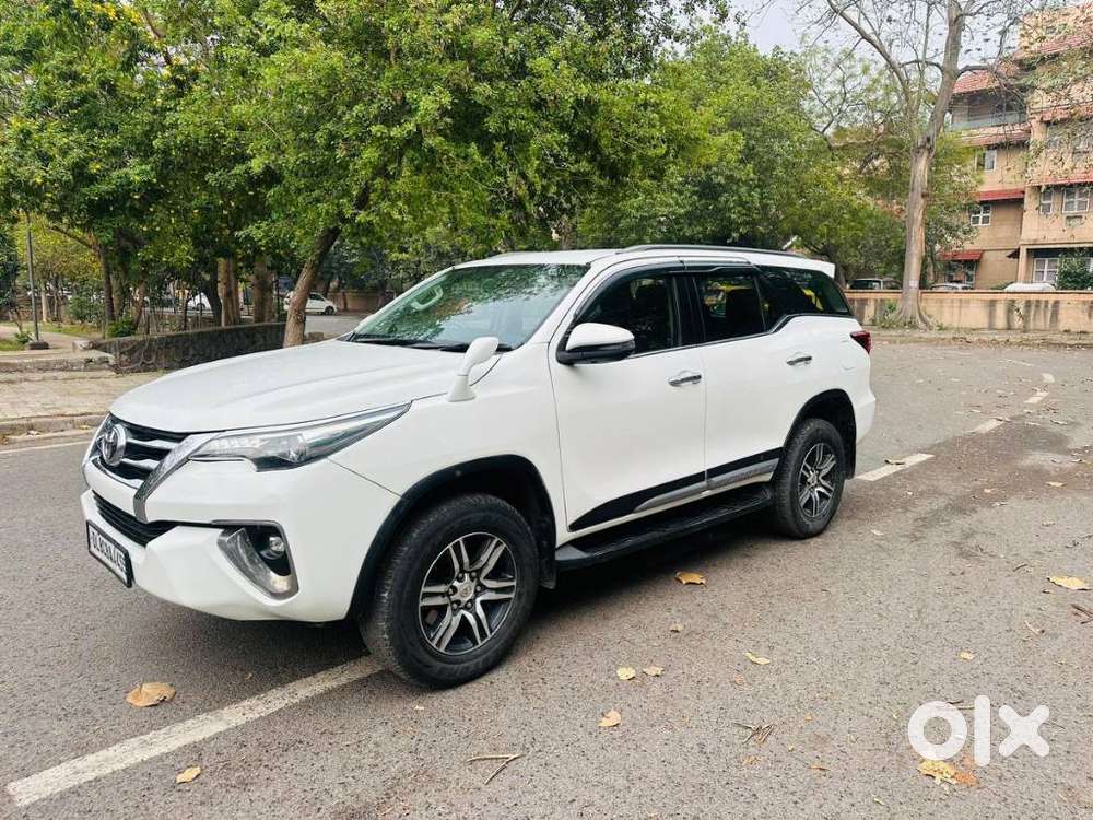 Toyota Fortuner 3.0 4x2 Automatic, 2020, Petrol