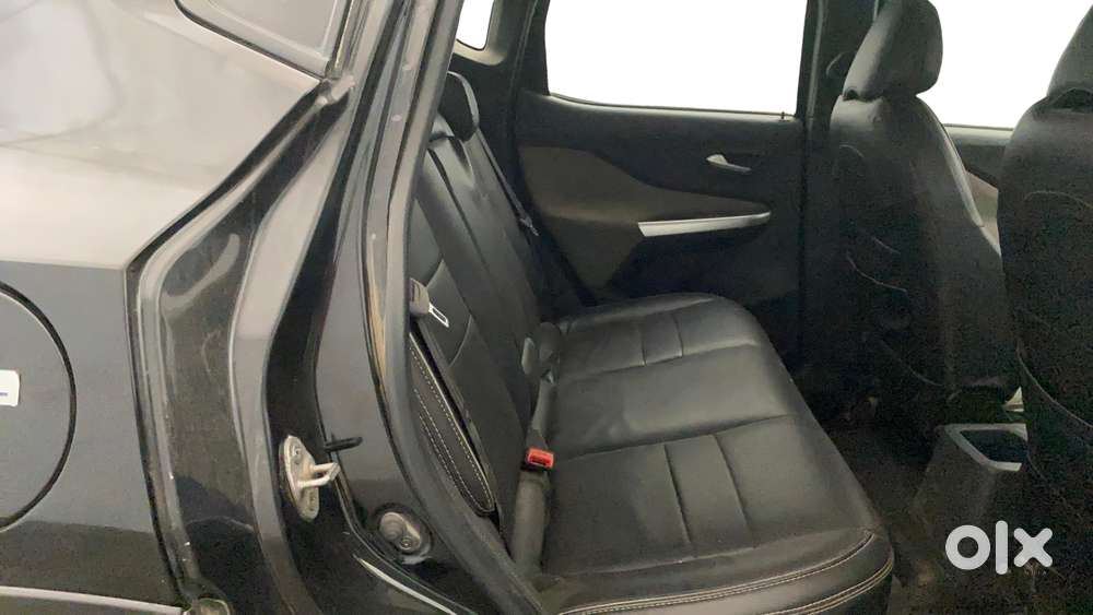 Nissan Magnite 1.0 Xv, 2022, Petrol