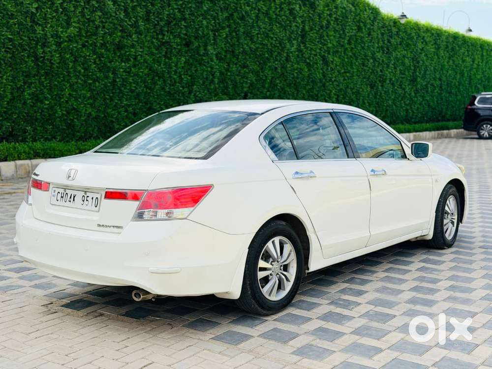 Honda Accord 2.4 Manual, 2009, Petrol