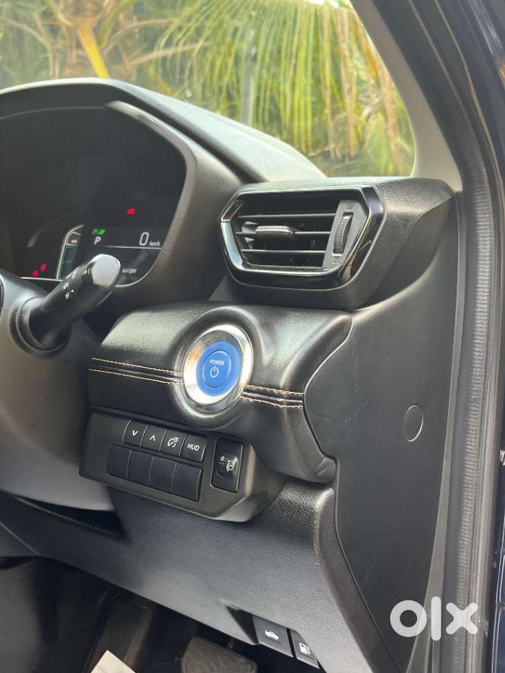 Maruti Suzuki Grand Vitara 1.5 Zeta Plus Intelligent Hybrid Ecvt, 20..