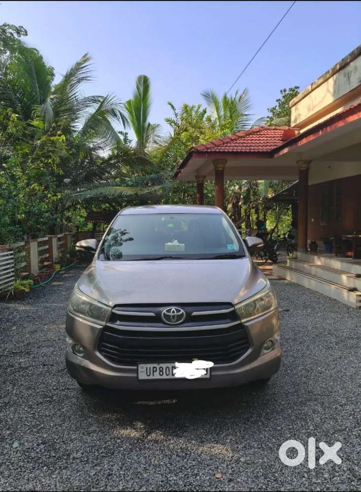Single Owner Innova Crysta 2017 Gx Showroom Service No Accident