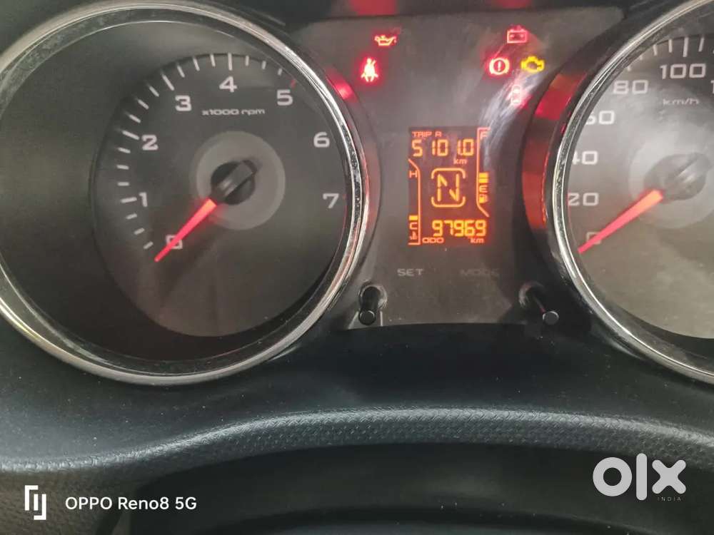 Mahindra Tuv300 T8 Autoshift Diesel 2015 | 7 Seater