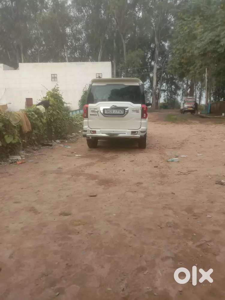 Mahindra Scorpio S4 2016 डीज़ल