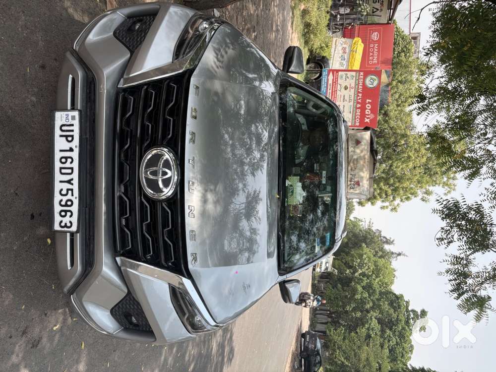 Toyota Fortuner 2023 Petrol Well Maintained