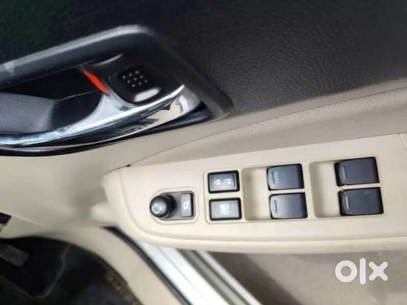Maruti Suzuki Dzire 1.2 Vxi, 2023, Petrol
