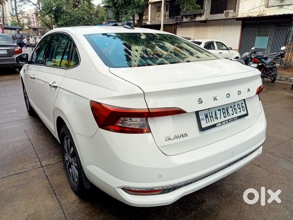 Skoda Slavia Style 1.0l Tsi At, 2023, Petrol