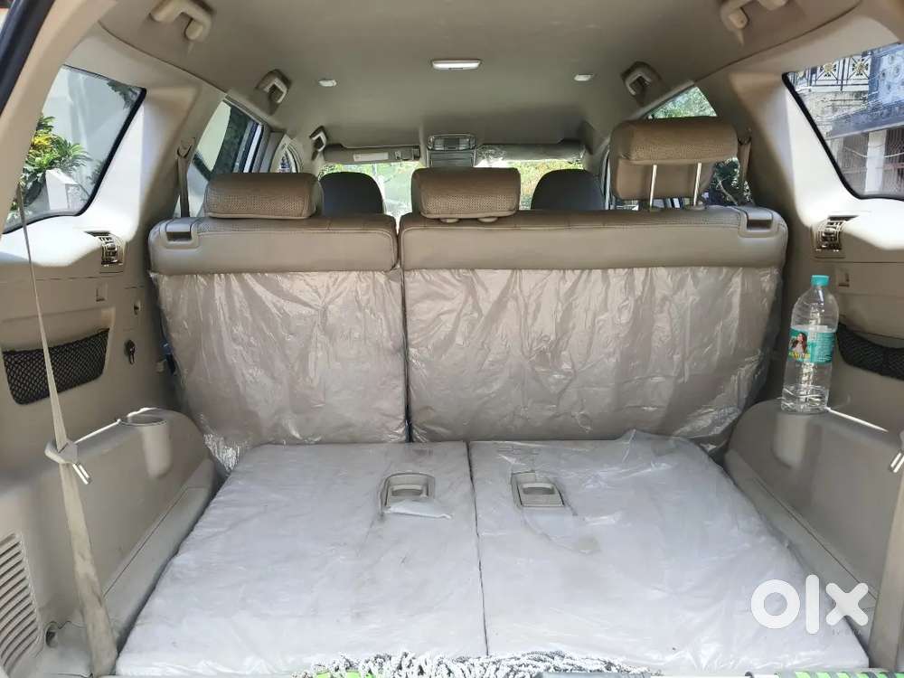 Mahindra Xuv W8 
Model... 2015/2016
Single Owner 
Km... 2.70.000