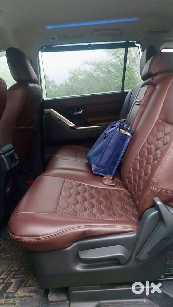Toyota Innova Hycross 2.0 Vx Hybrid 8 Str, 2023, Petrol