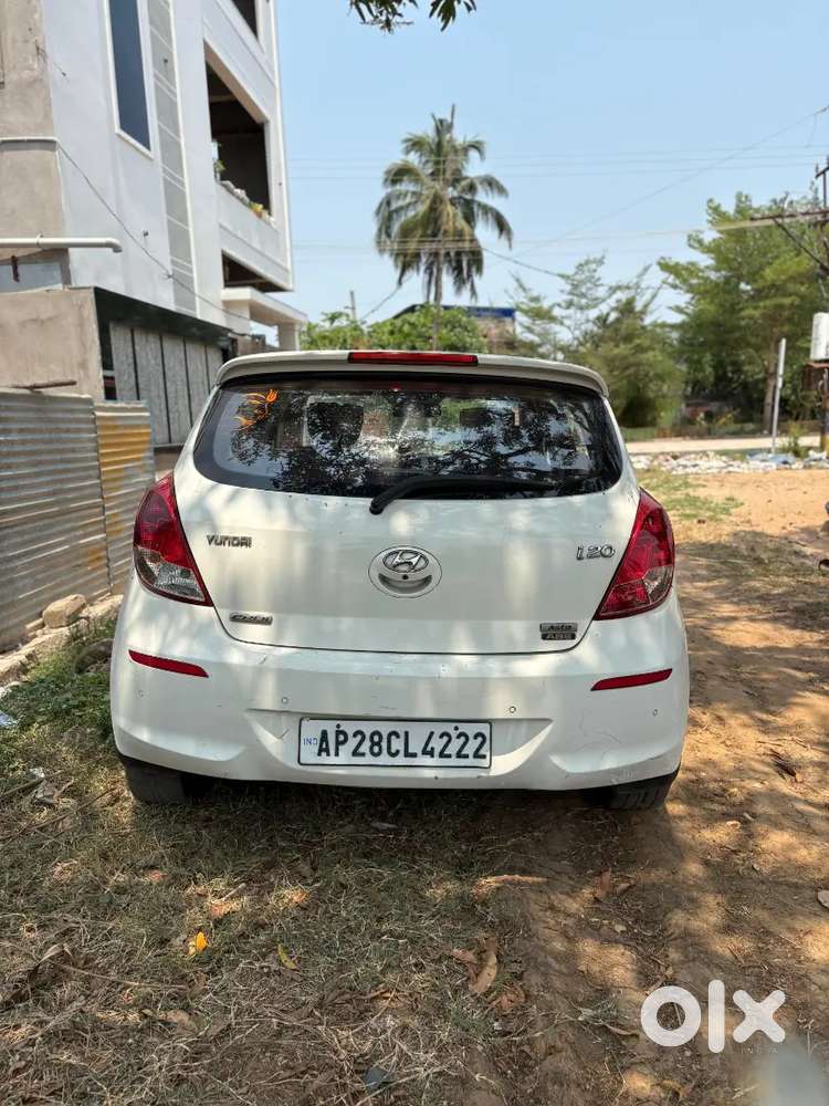 Hyundai New I20 2014 Diesel 140000 Km Driven