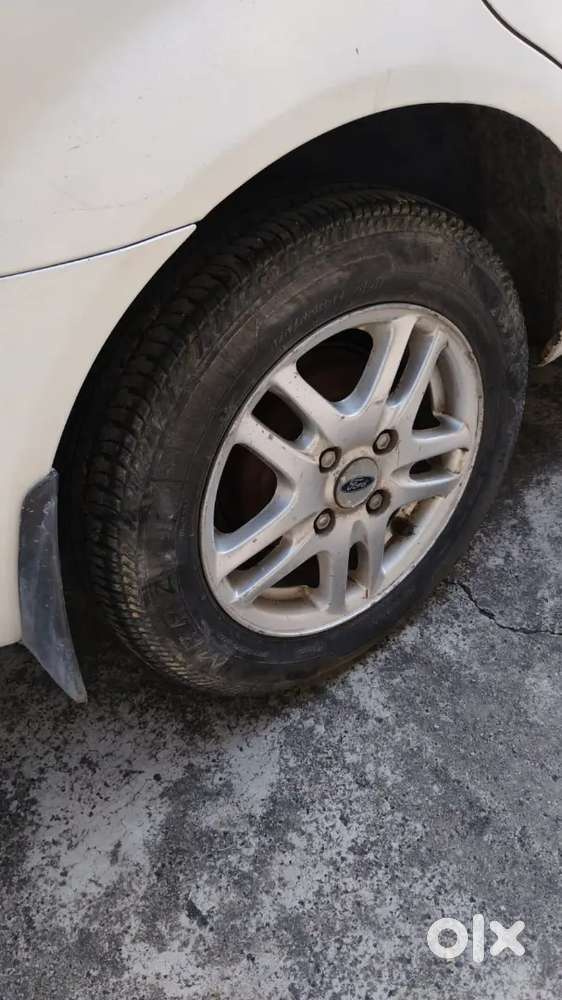 Ford Fiesta 2010 Petrol 840000 Km Driven
