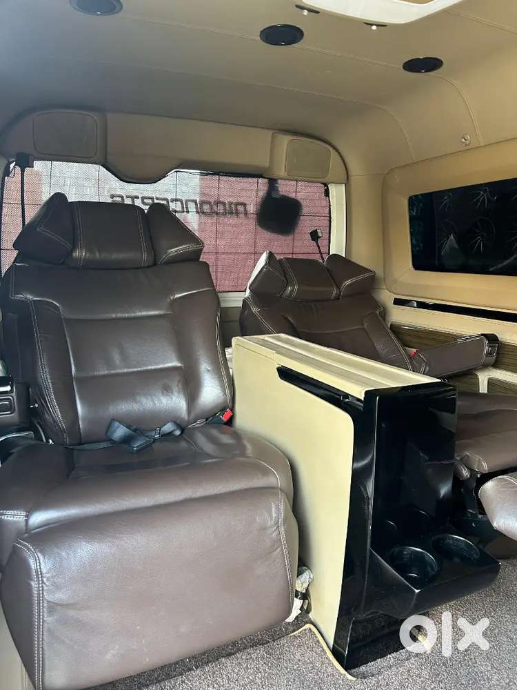 Toyota Hiace Ventury Petrol 2.7 2013