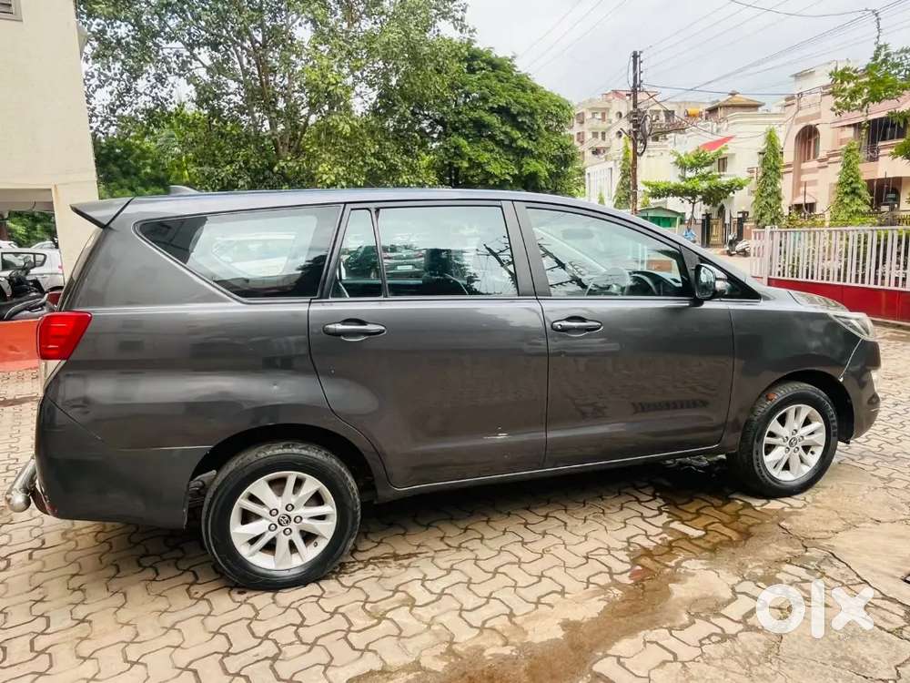 Toyota Innova Crysta 2016 Diesel Manual