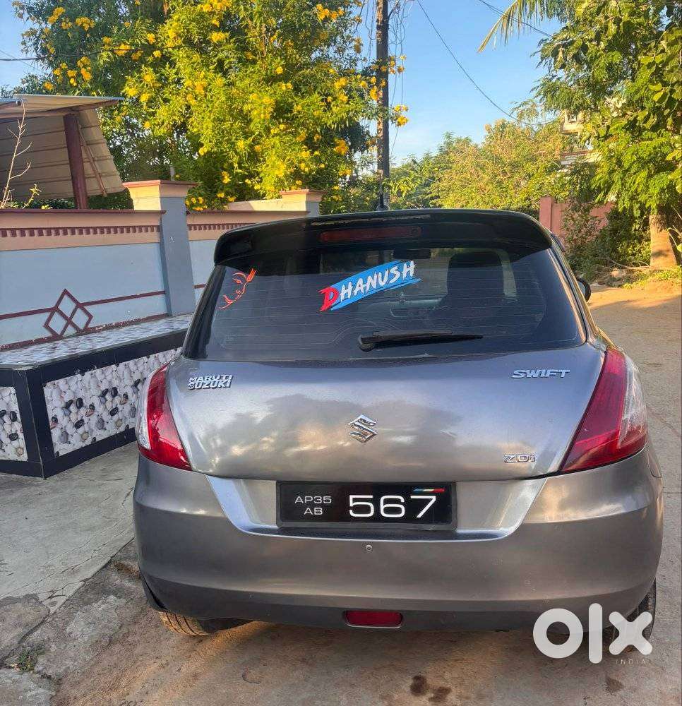 Maruti Suzuki Swift Zdi Plus, 2015, Diesel