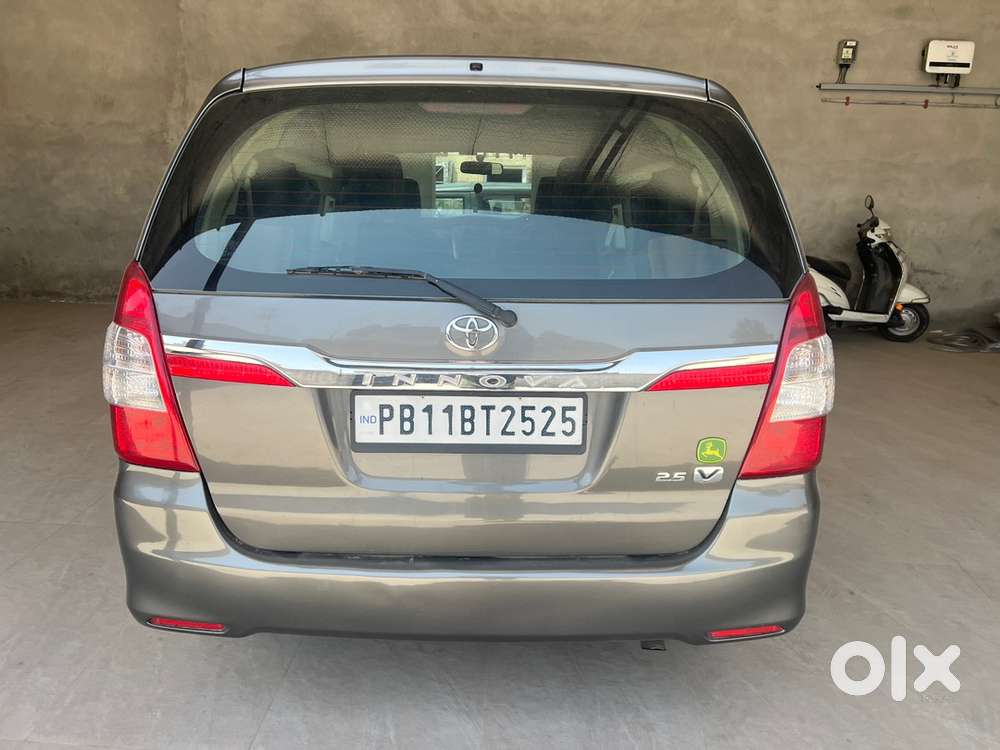 2015 Toyota Innova Diesel 2nd Owner