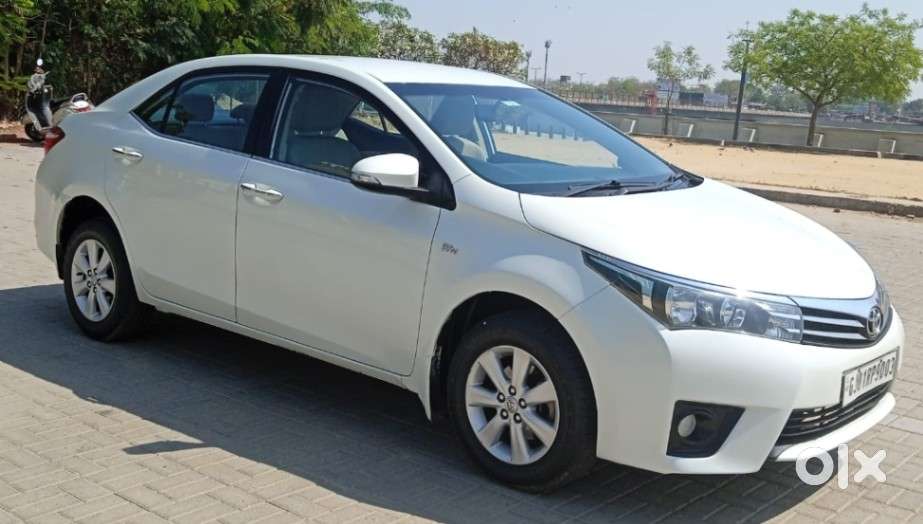 Toyota Corolla Altis G At, 2016, Petrol