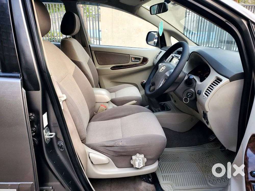 Toyota Innova 2.5 V 7 Str, 2012, Diesel