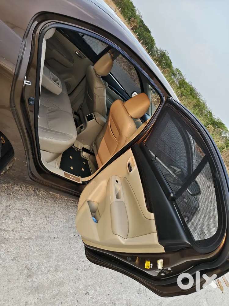 Maruti Suzuki Ciaz 2017 Diesel 120000 Km Driven Showroom Maintained