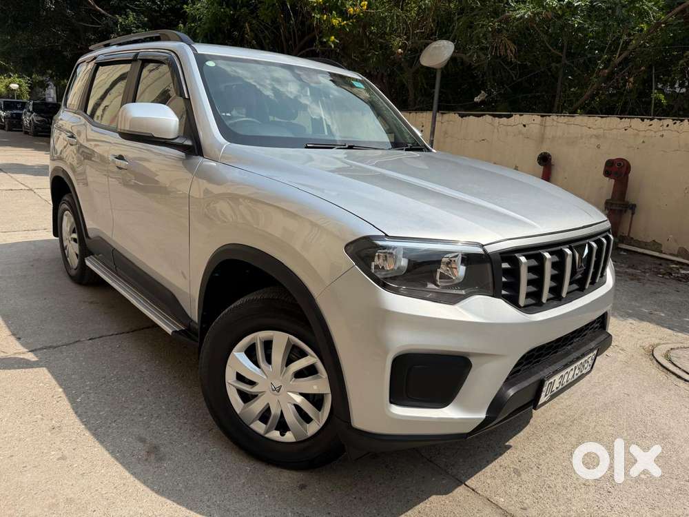 Mahindra Scorpio N Z4 Petrol Mt 7 Str, 2023, Petrol