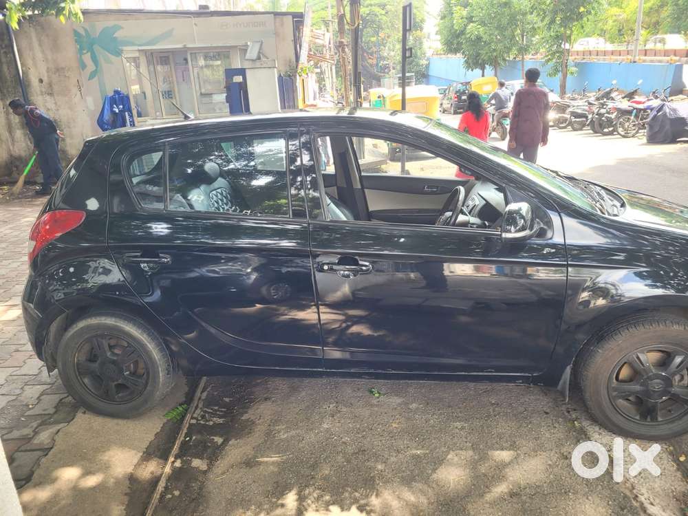 Hyundai I20 Asta 1.4 Crdi With Avn 6 Speed, 2011, Diesel
