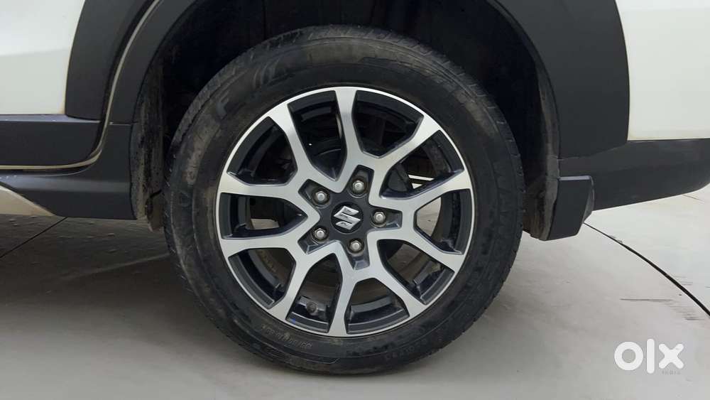 Maruti Suzuki Xl6 1.5 Zeta Mt, 2024, Petrol