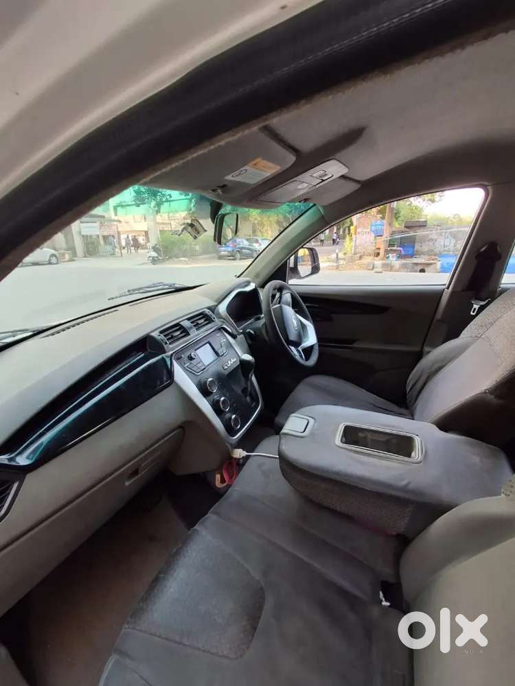 Mahindra Kuv 100 K8 2016 Diesel 143000 Km Driven
