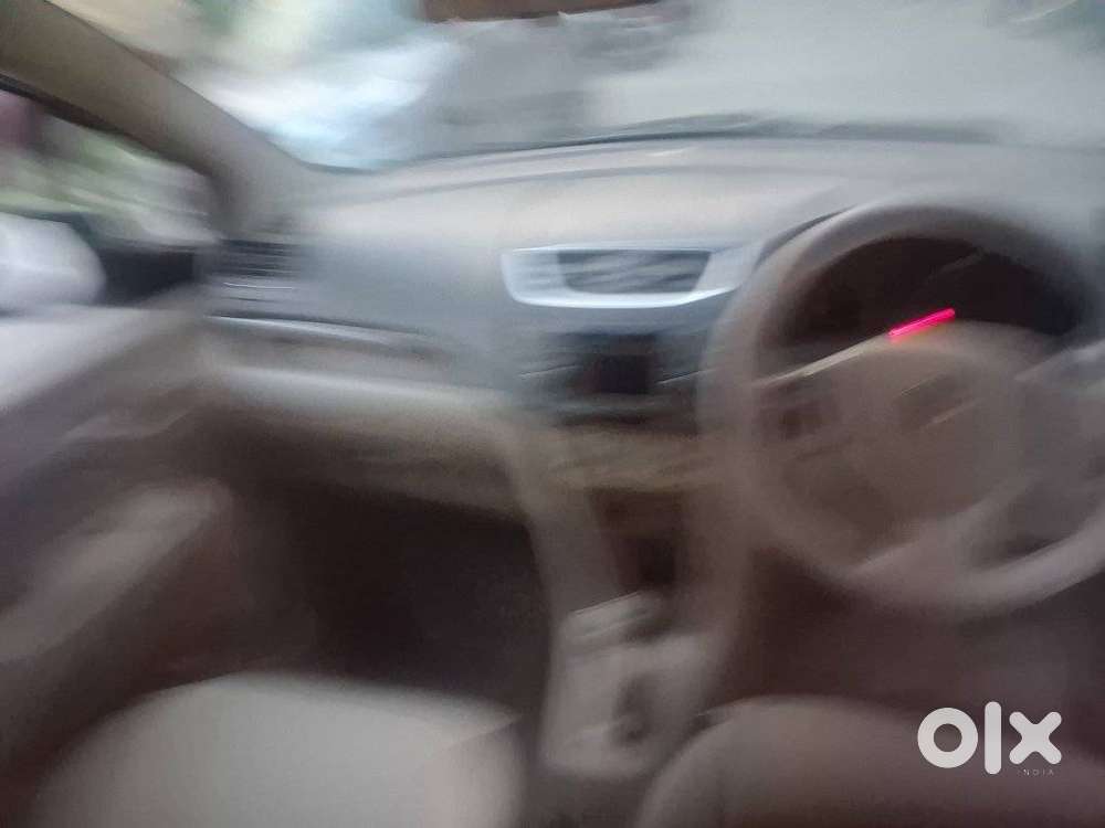 Maruti Suzuki Ertiga Zxi, 2012, Petrol