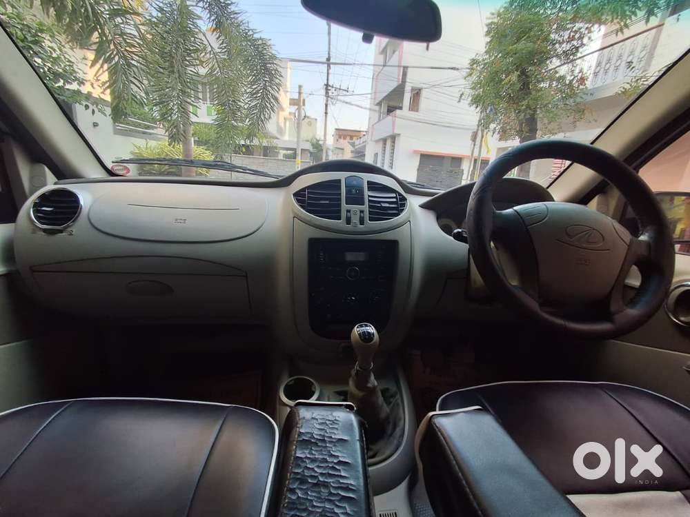 Mahindra Quanto C8, 2012, Diesel