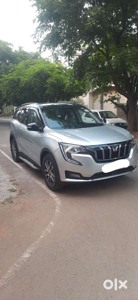 Mahindra Xuv700 2.0 Ax 7 Petrol At Str, 2023, Petrol