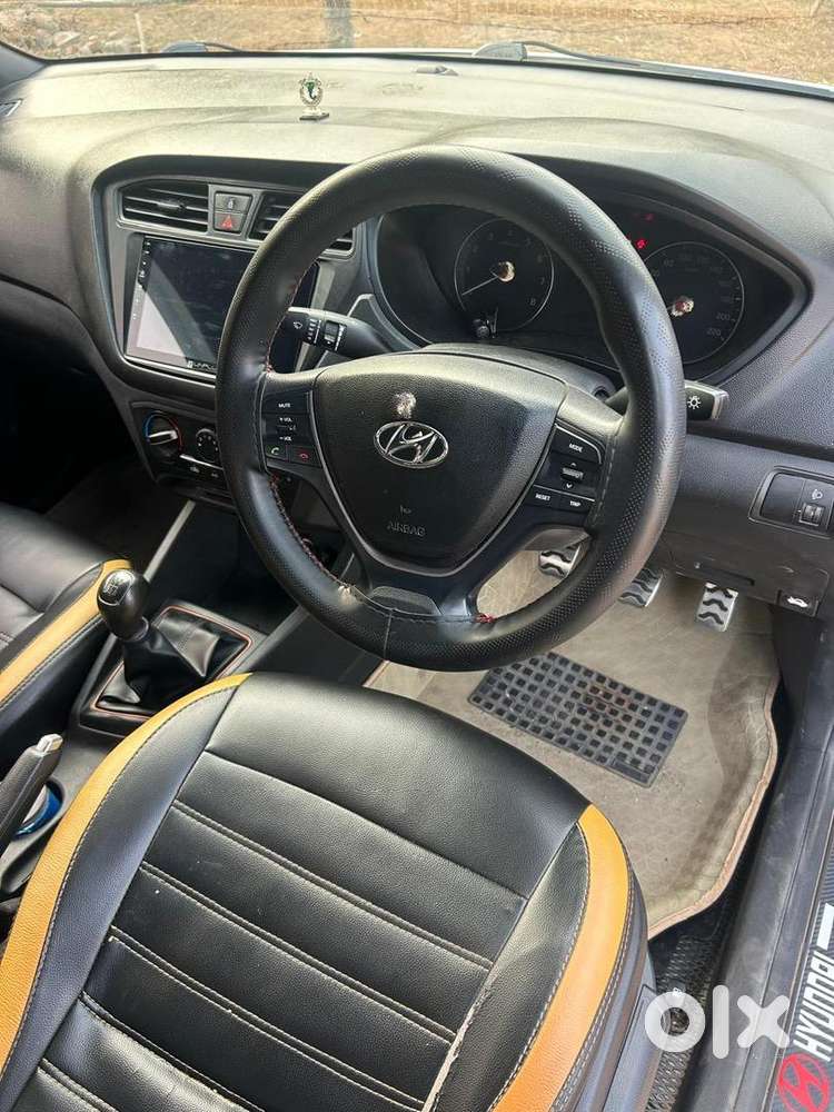 Hyundai I20 Active 2017 Petrol Well Maintained