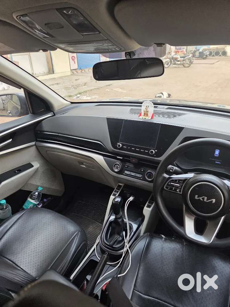 Kia Carens 2023 Diesel Well Maintained