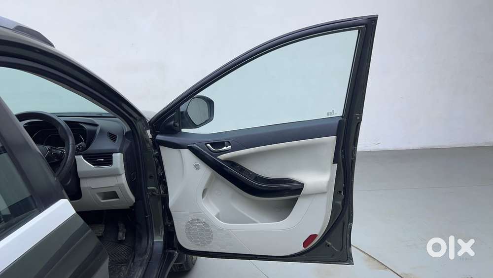 Tata Nexon 1.2 Revotron Xza Plus, 2022, Petrol