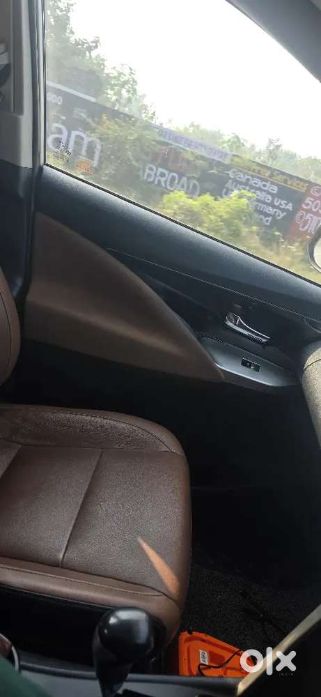 Toyota Innova Crysta 2018