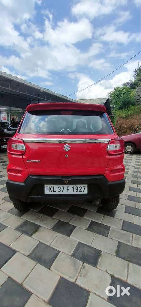 Maruti Suzuki S-presso Vxi, 2022, Petrol