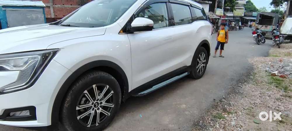 Mahindra Xuv700 2024 Petrol Well Maintained