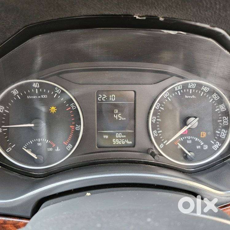 Skoda Laura 1.8 Tsi Ambition, 2013, Petrol