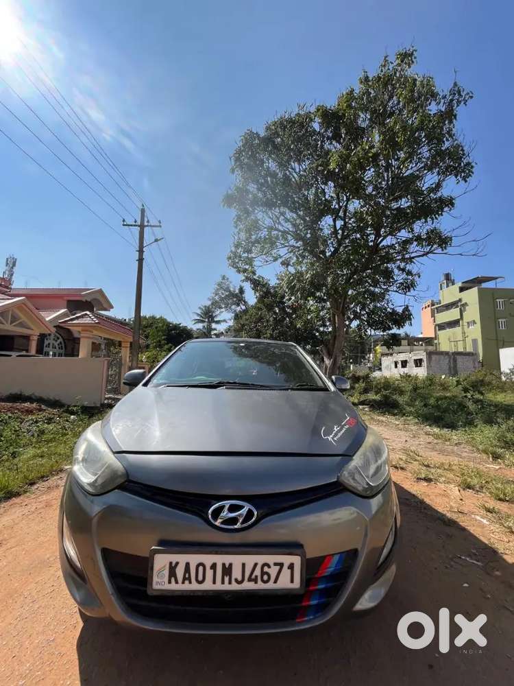 Hyundai New i20 2012 Diesel 80000 Km Driven
