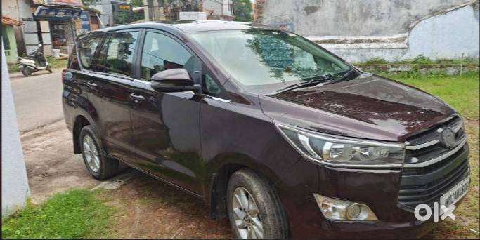 Toyota Innova 2.4 Diesal 8 Seater 1st Owner Manul 2016