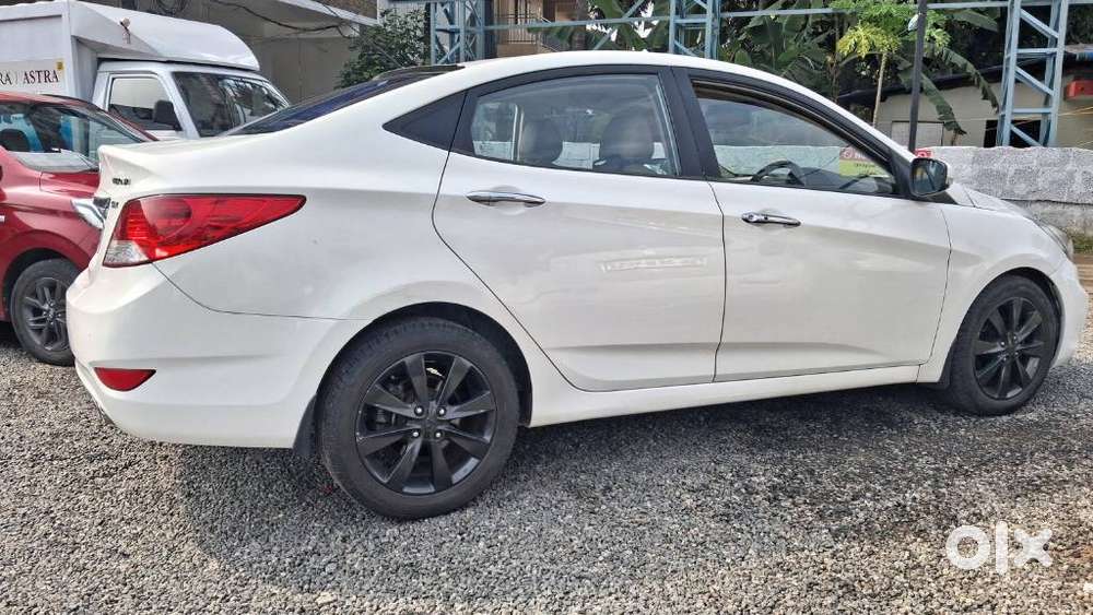 Hyundai Verna 2011-2014 1.6 Sx Vtvt At, 2011, Petrol